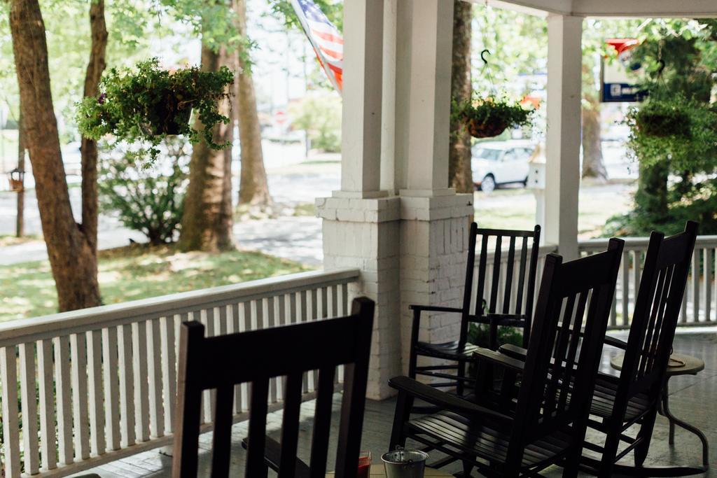The Charleston Inn Hendersonville Nc מראה חיצוני תמונה