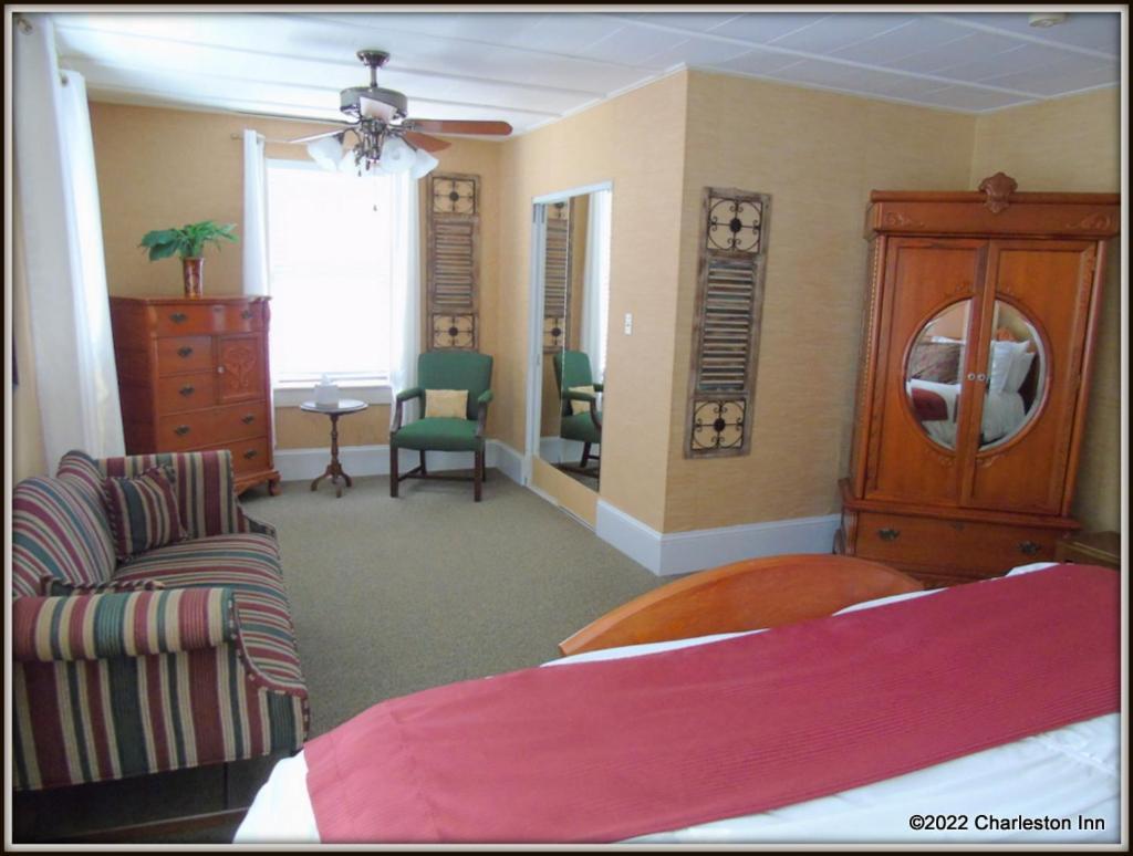 The Charleston Inn Hendersonville Nc מראה חיצוני תמונה