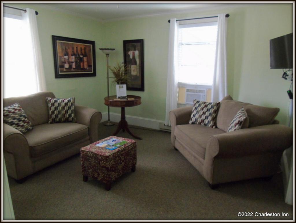 The Charleston Inn Hendersonville Nc מראה חיצוני תמונה