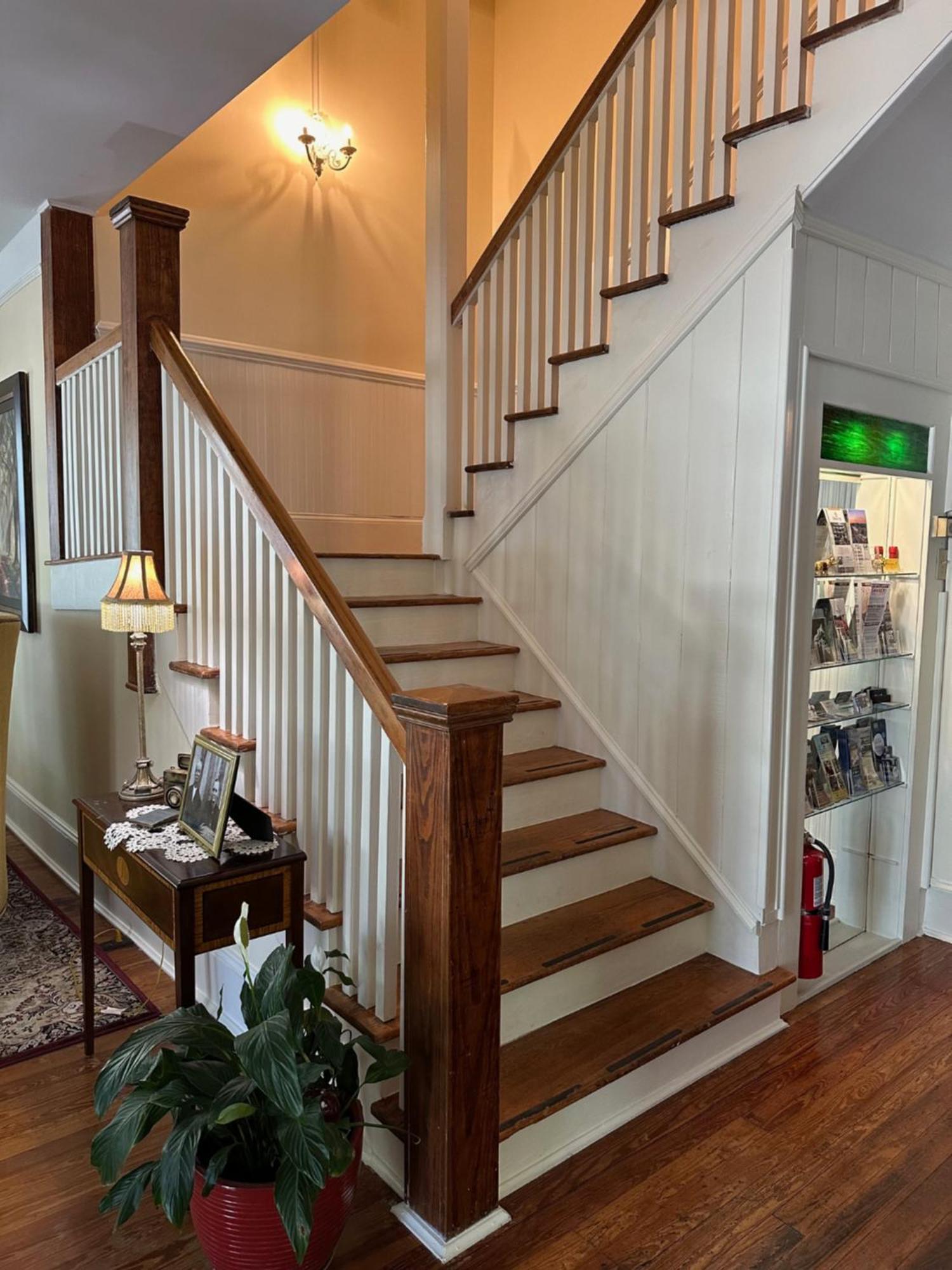 The Charleston Inn Hendersonville Nc מראה חיצוני תמונה