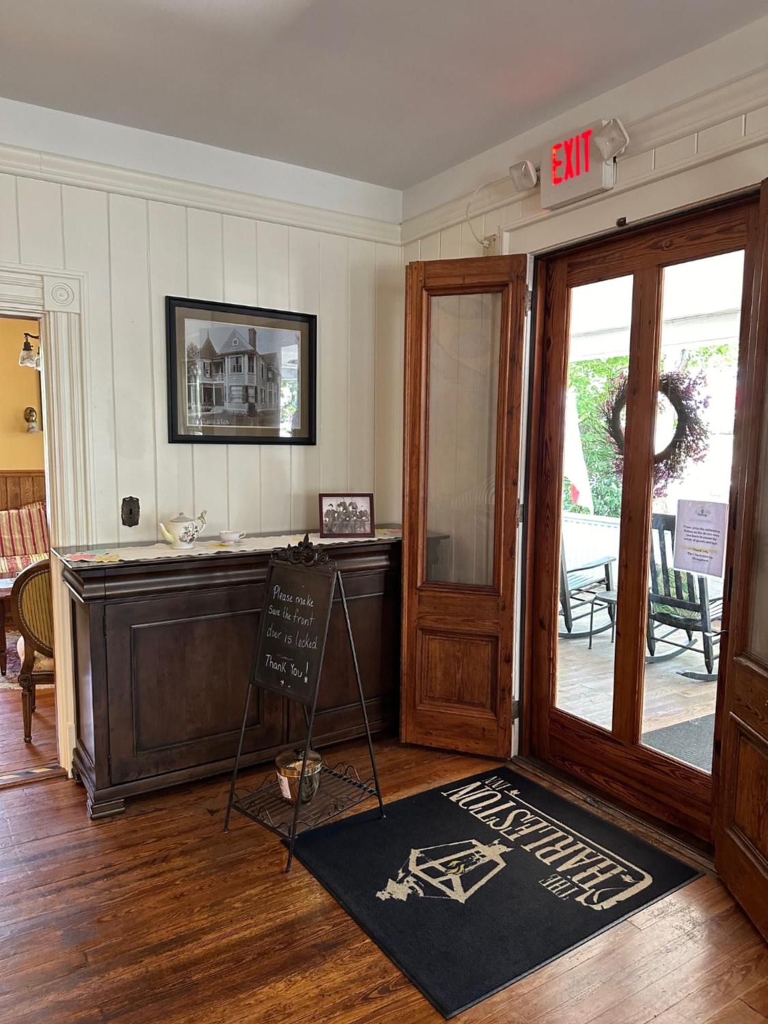 The Charleston Inn Hendersonville Nc מראה חיצוני תמונה
