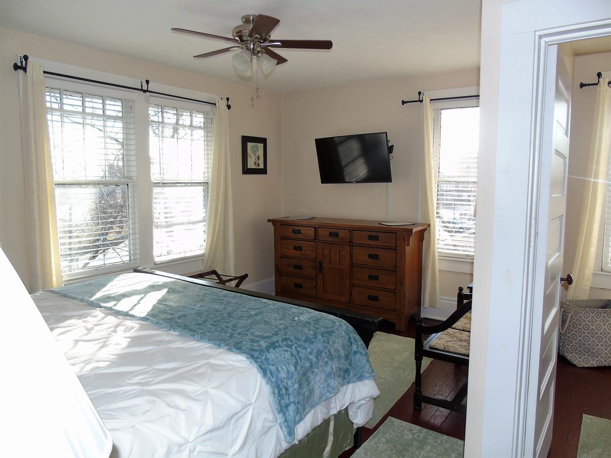 The Charleston Inn Hendersonville Nc מראה חיצוני תמונה